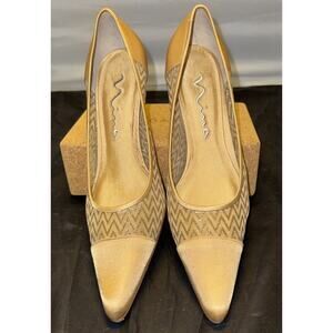 Nina Gold Mesh Satin Closed Toe Stiletto Heel Size 9.5M Vintage